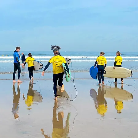 호스텔 North Surf House 기욘