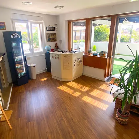 North Surf House 기욘