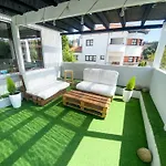 אכסניה North Surf House