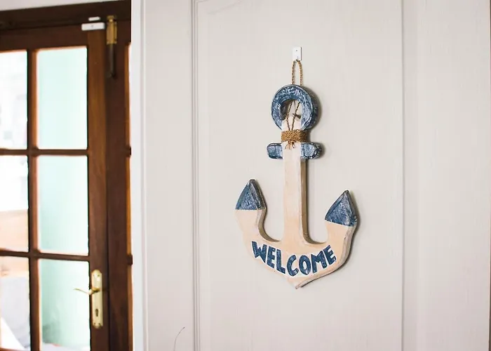 North Surf House Hostel *