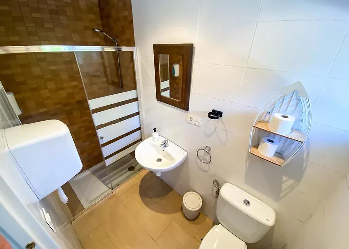 North Surf House Hostel *